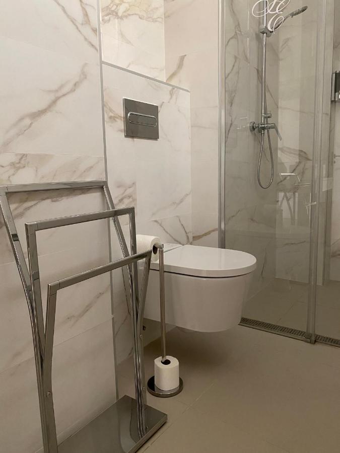Suites San Esteban 16 Real Siviglia Esterno foto