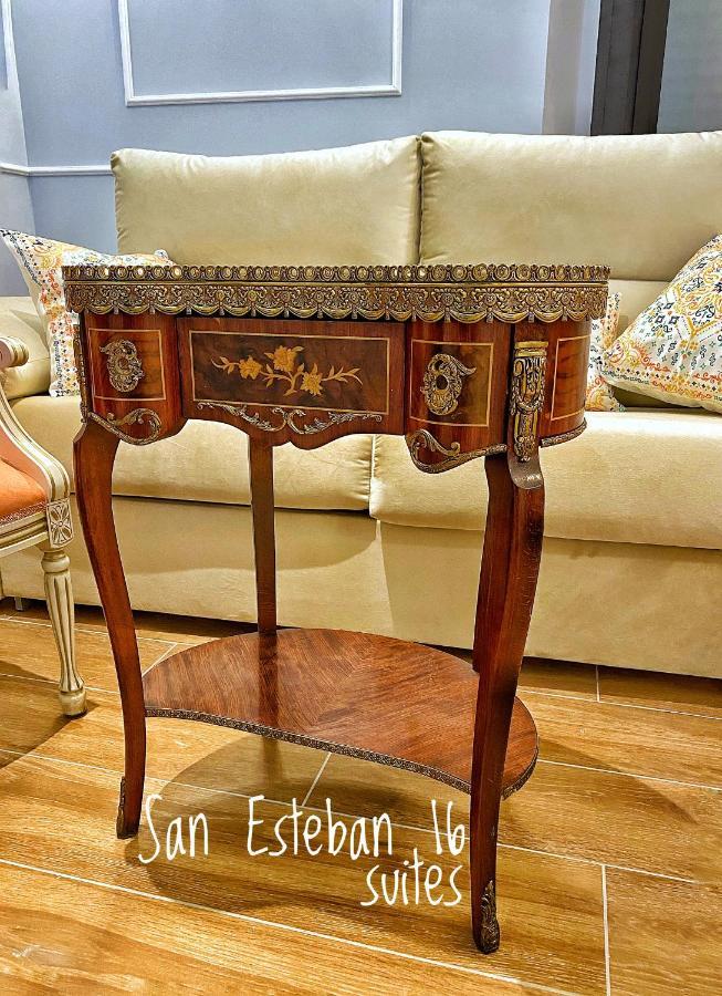 Suites San Esteban 16 Real Siviglia Esterno foto
