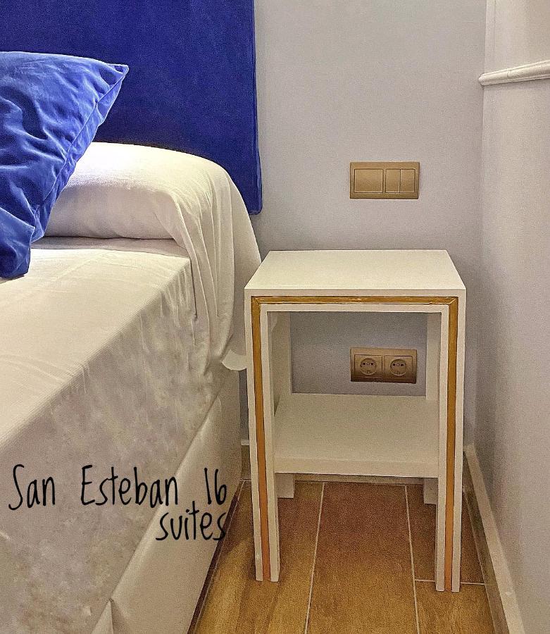 Suites San Esteban 16 Real Siviglia Esterno foto