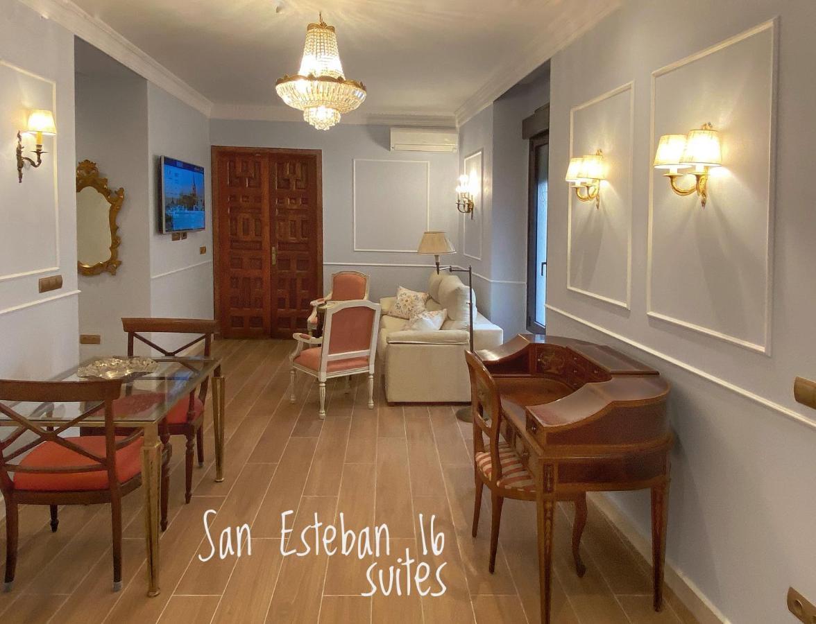 Suites San Esteban 16 Real Siviglia Esterno foto