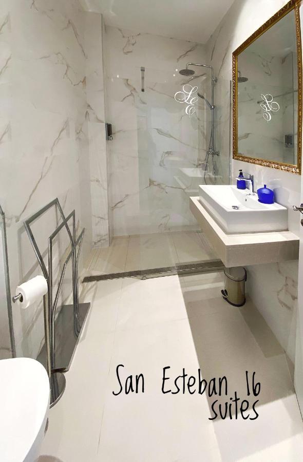 Suites San Esteban 16 Real Siviglia Esterno foto